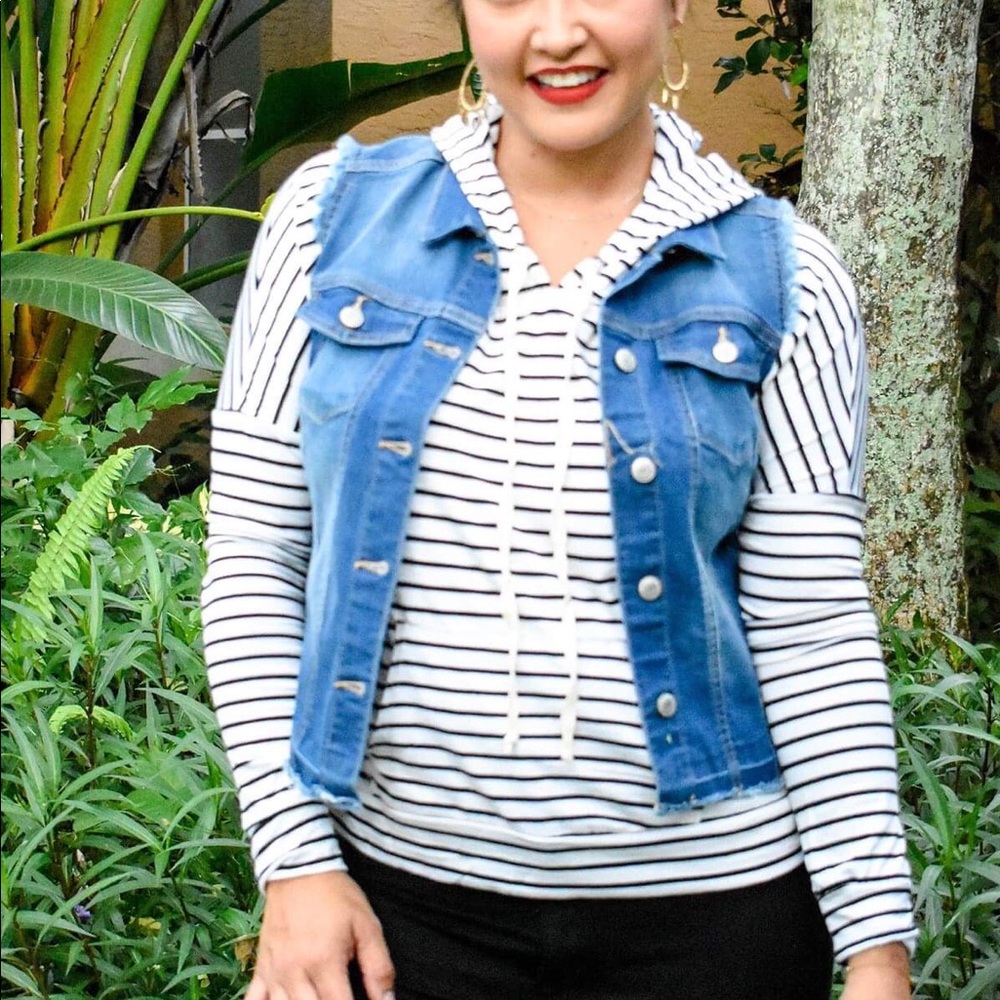 Stripe Hooded Tee - Picture 2 of 4